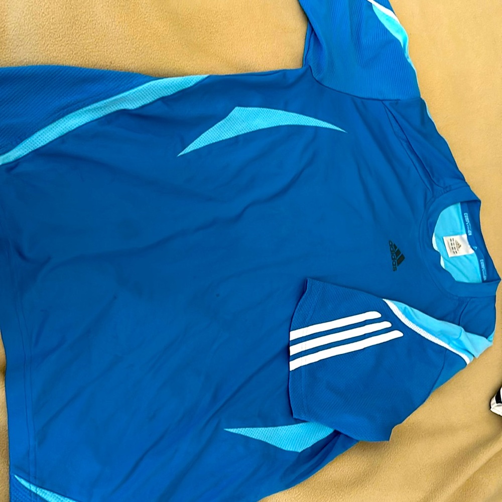 Sports wear climate cool